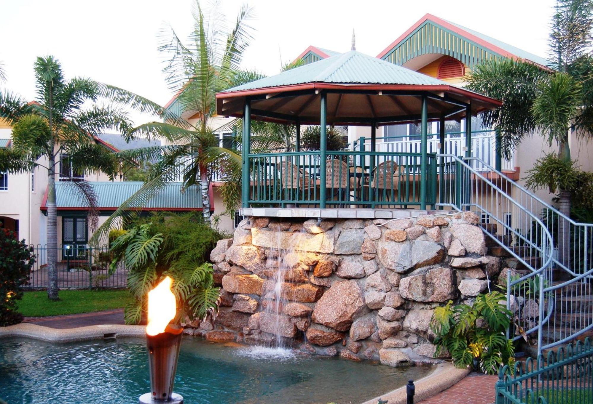 Tinaroo Lake Resort Zewnętrze zdjęcie